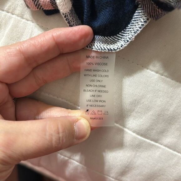 Two by VC L Navy White Blush Pink Plaid Textured Flannel Button Down Shirt - Picture 12 of 12